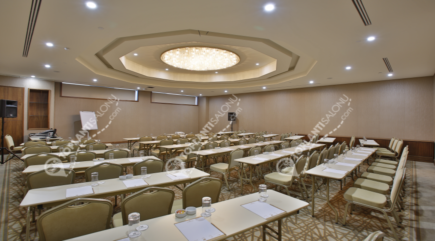 Otel | Türkiye, İstanbul, Ataşehir, Küçükbakkalköy | SILENCE İSTANBUL HOTEL CONVENTION CENTER