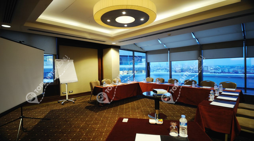 Otel | Türkiye, İstanbul, Beyoğlu, Taksim | TITANIC CITY TAKSIM | Azor