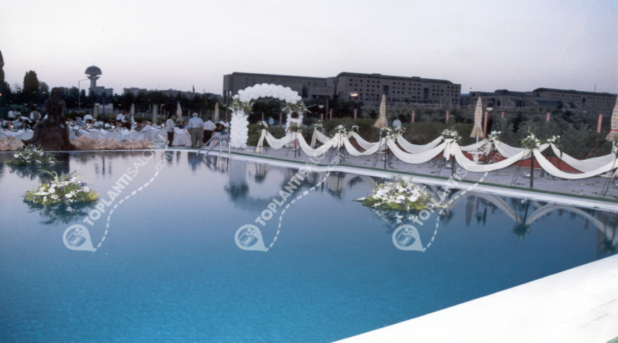 Otel | Türkiye, Ankara, Çankaya, Basınsitesi | BÜYÜKHANLI PARK HOTEL | Havuzbaşı Teras